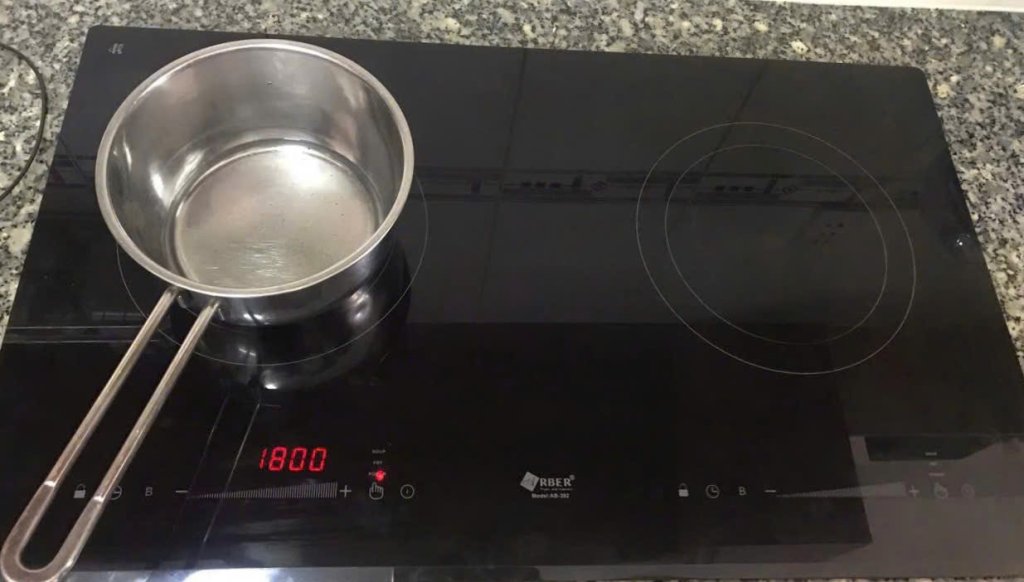 Nhận Thay Mặt Kính Bếp Từ Arber Tại Nhà Toàn Khu Vực TPHCM, Bình Dương, Đồng Nai