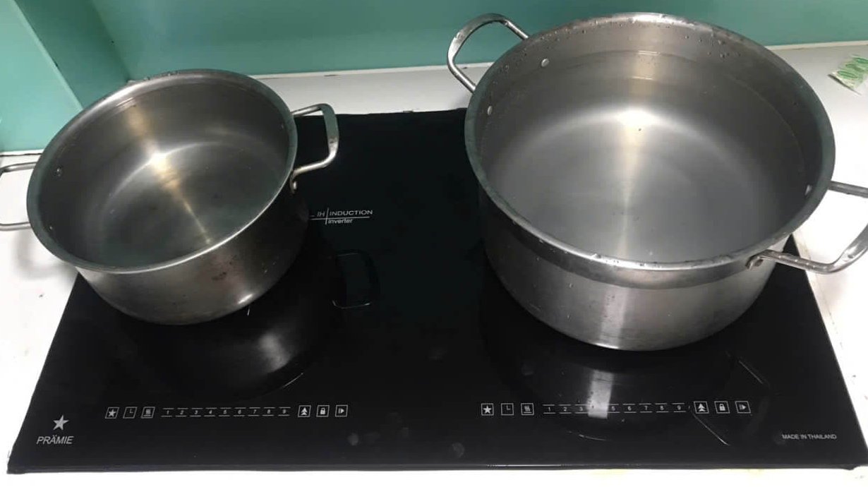 Thay Kính Bếp Từ Pramie Tại Nhà Bình Dương