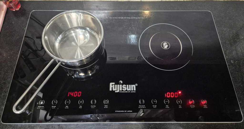 Quy Trình Thay Kính Bếp Từ Fujisun Chuyên Nghiệp