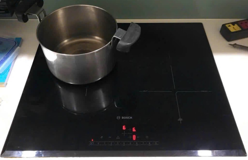 Địa Chỉ Thay Kính Bếp Từ Bosch Uy Tín